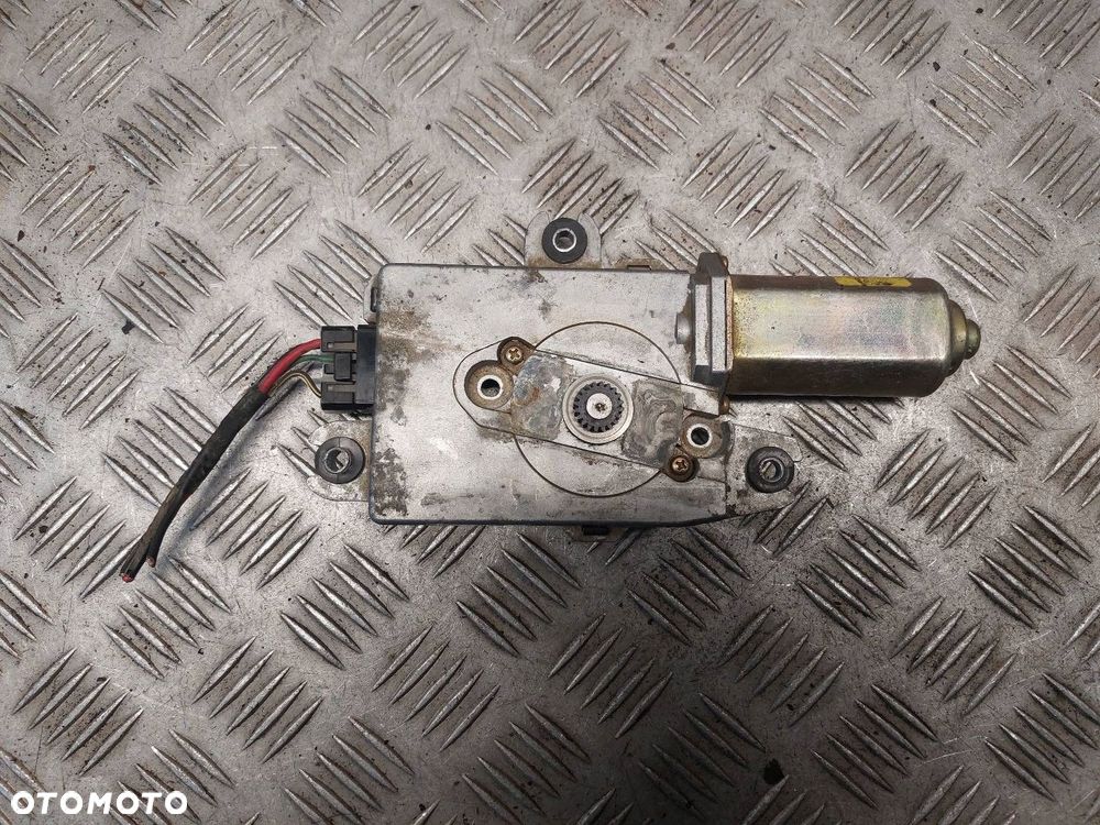 SILNICZEK SZYBERDACHU SUBARU FORESTER I LIFT - 1