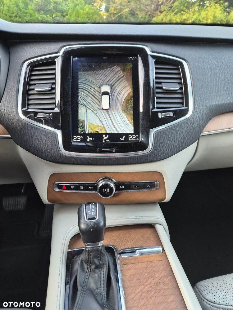 Volvo XC 90 - 7