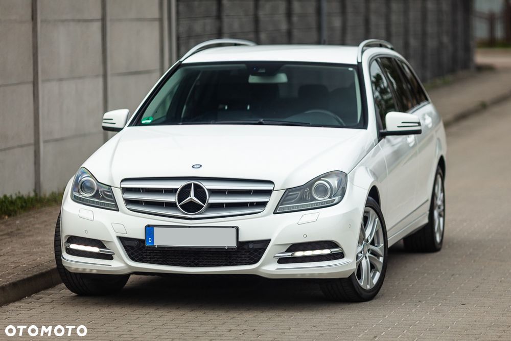 Mercedes-Benz Klasa C 180 (BlueEFFICIENCY) Avantgarde - 1
