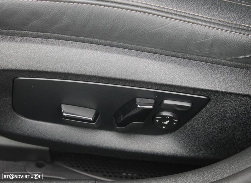 BMW 530 e Pack Desportivo M - 47