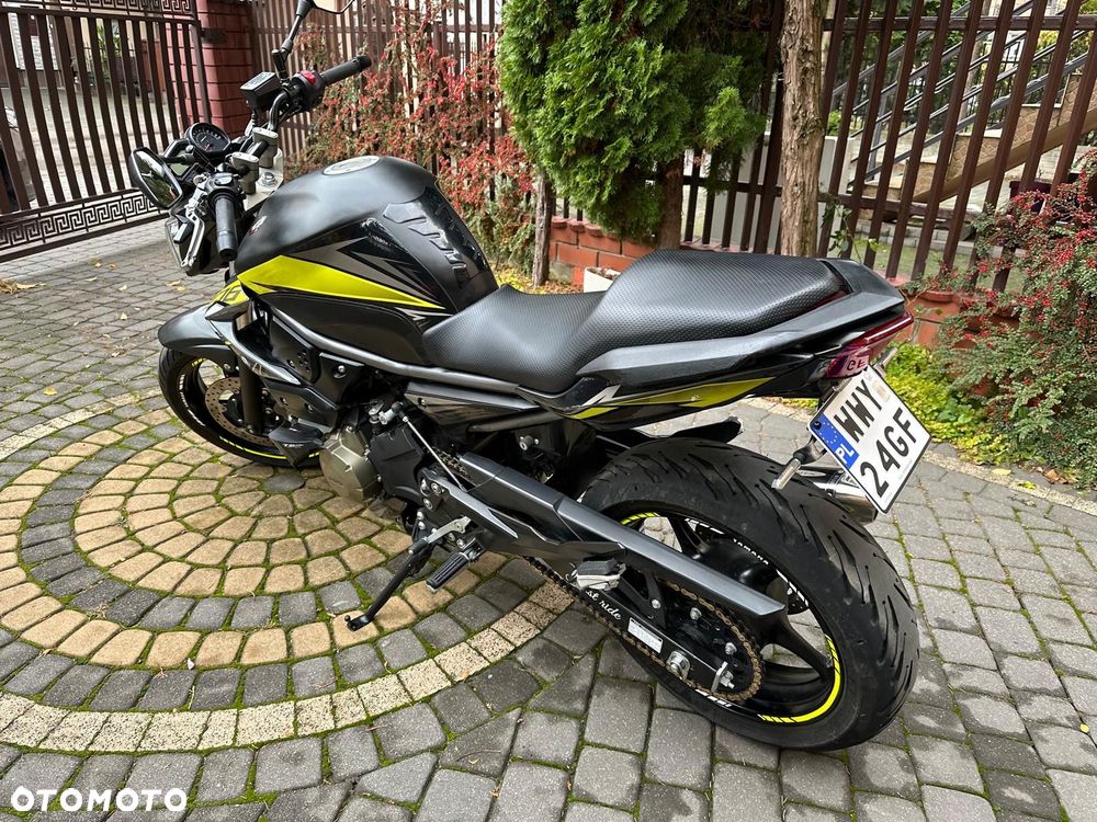 Yamaha XJ - 4