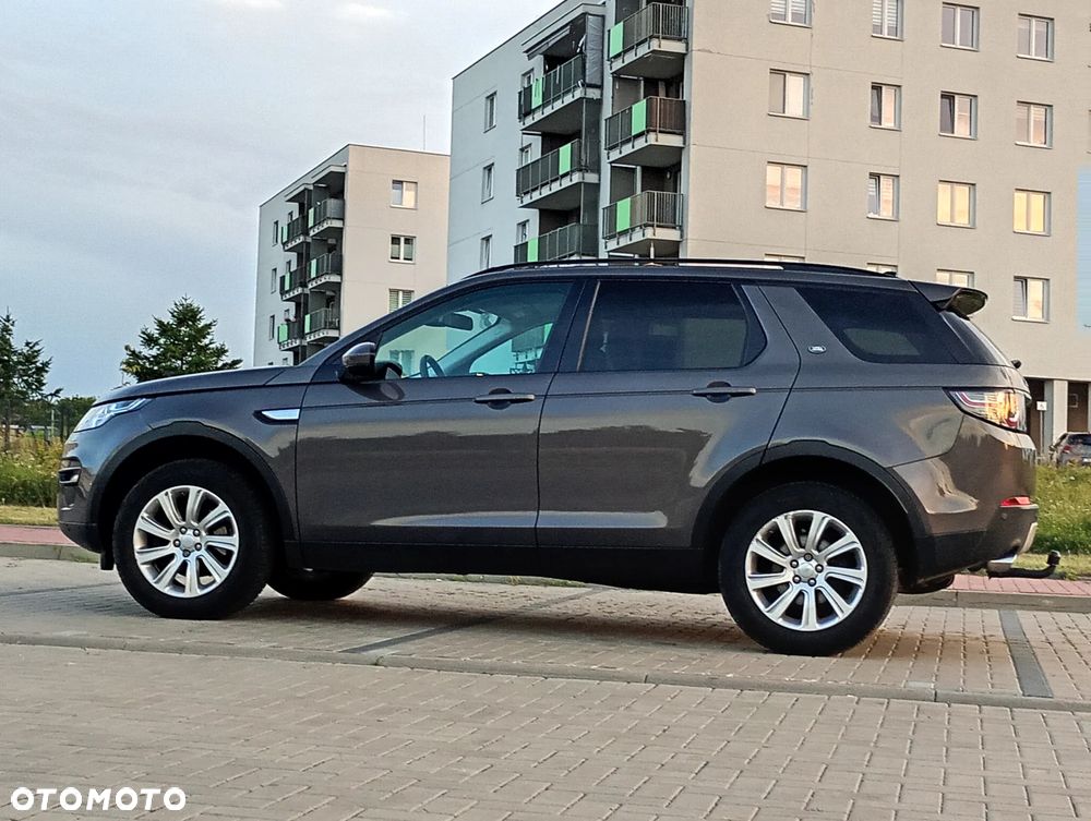 Land Rover Discovery Sport - 12