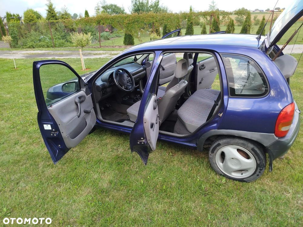 Opel Corsa - 4