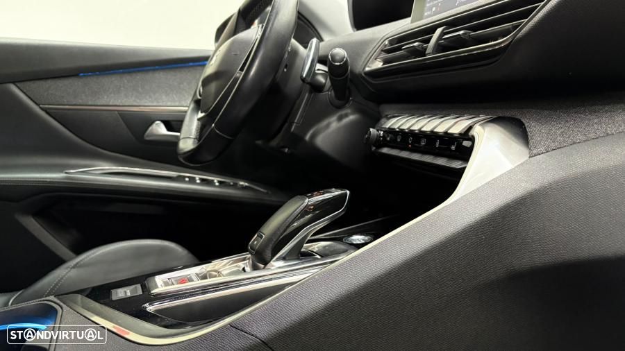 Peugeot 3008 1.5 BlueHDi Allure Pack EAT8 - 25