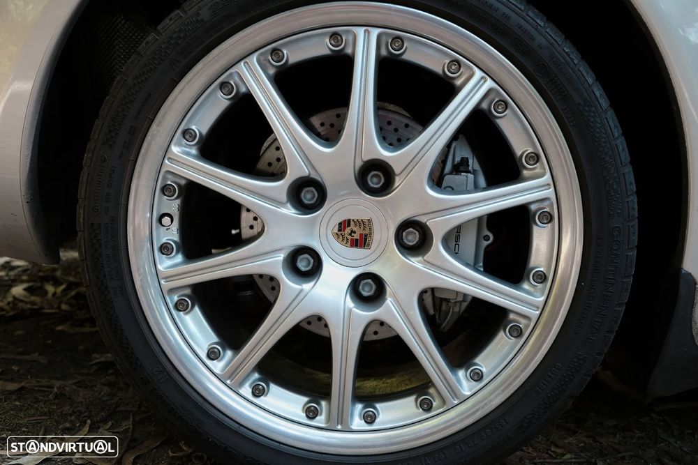 Porsche 911 (996) Carrera 4 Coupé - 47