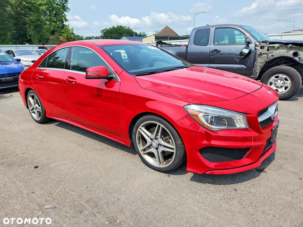 Mercedes-Benz CLA 250 4Matic 7G-DCT AMG Line - 2