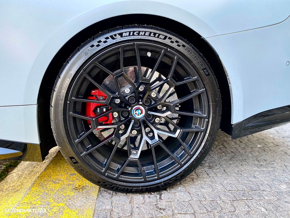 BMW M4 CSL - 15