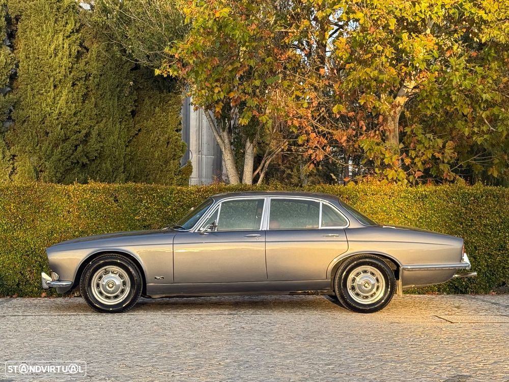 Jaguar XJ - 2