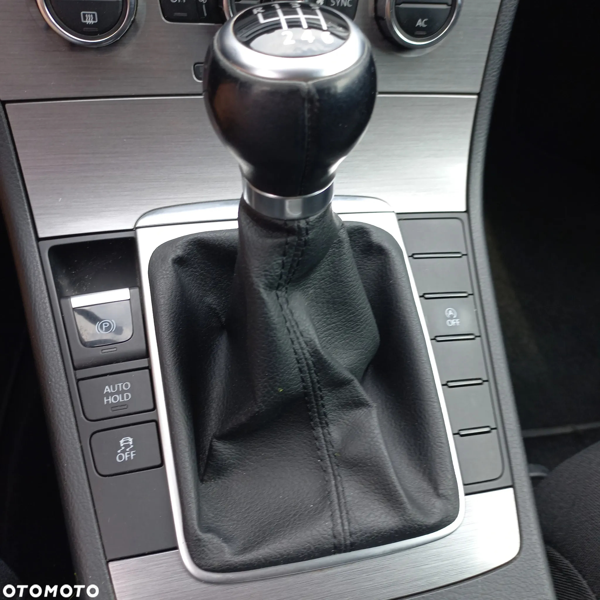 Volkswagen Passat 2.0 TDI 4Mot Comfortline - 16