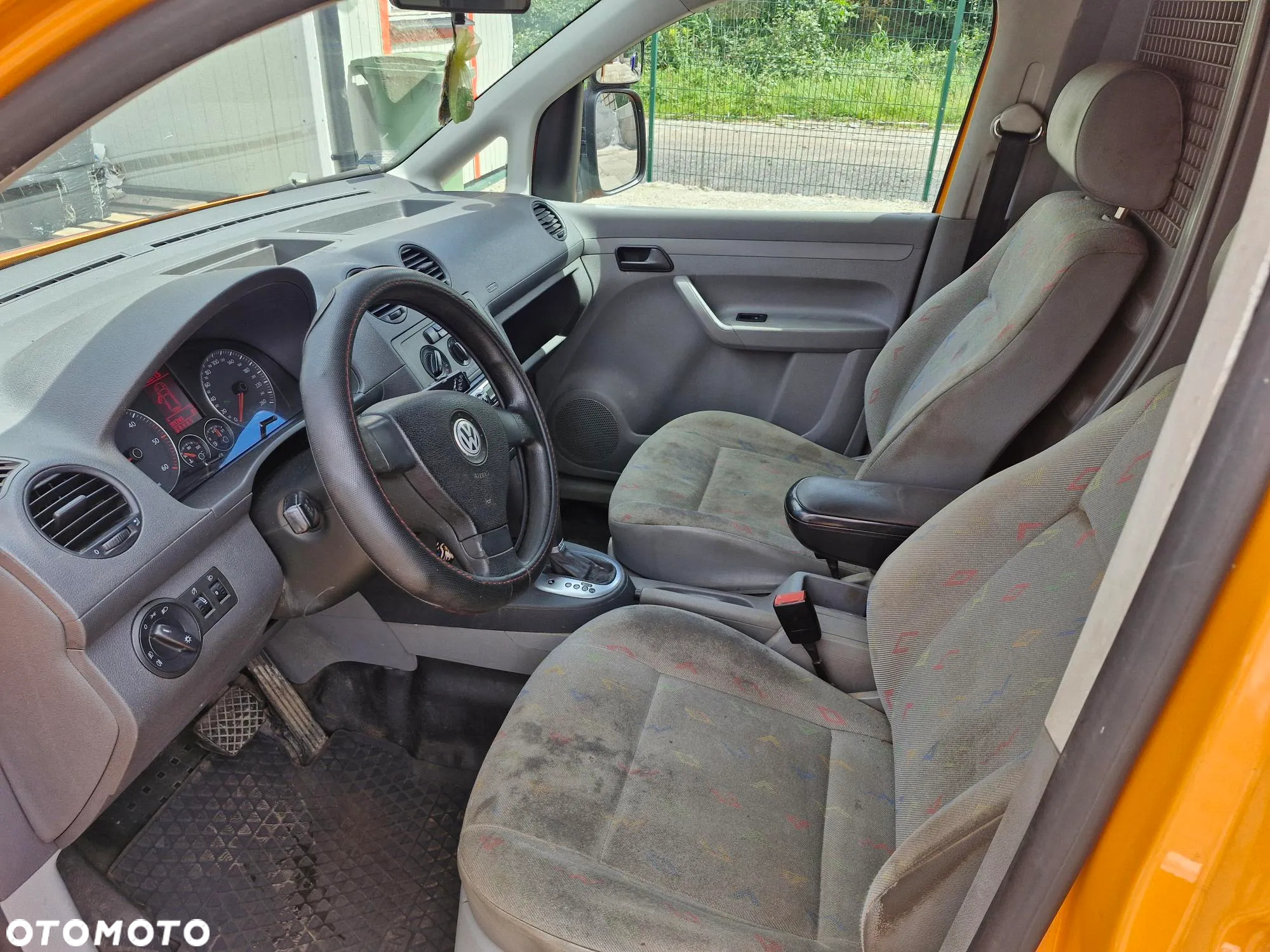 Volkswagen Caddy - 10