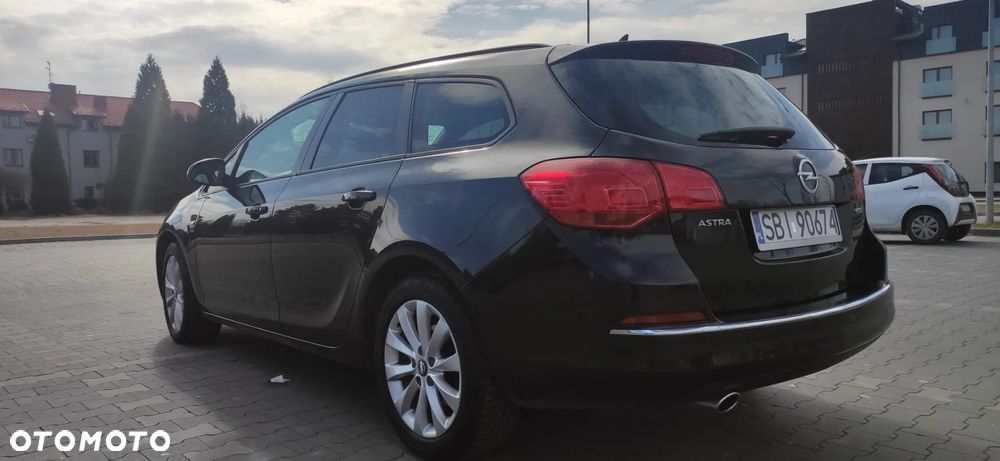 Opel Astra IV 2.0 CDTI Cosmo - 8