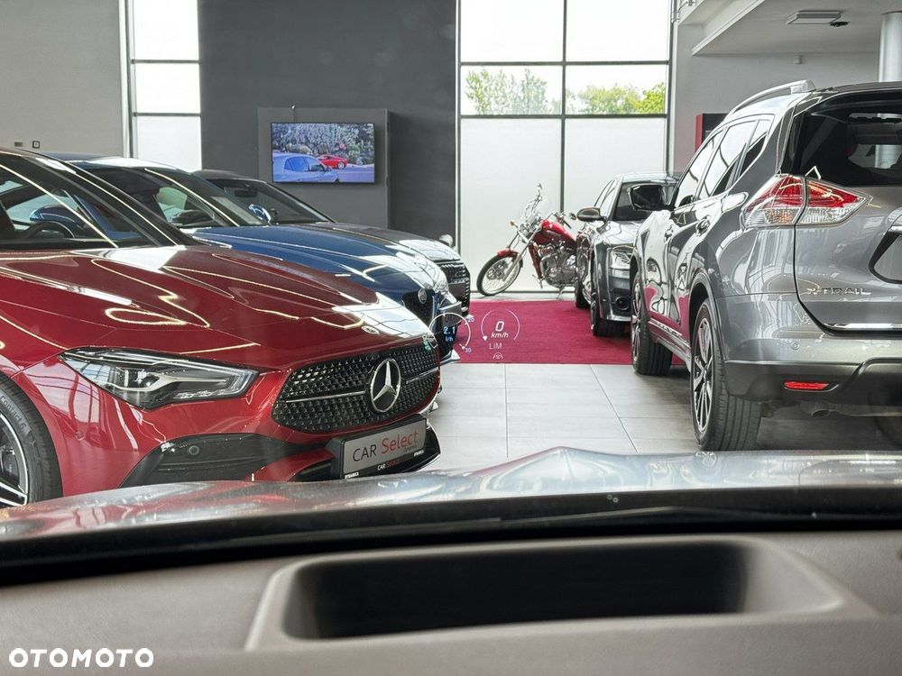 Mercedes-Benz CLA - 25