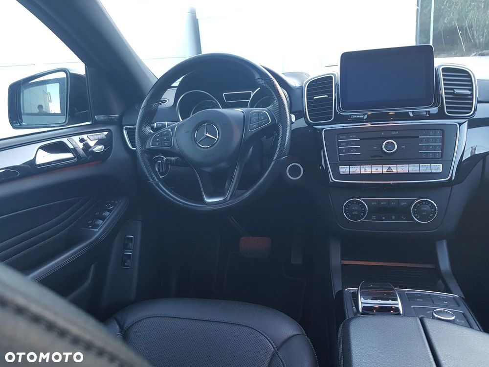 Mercedes-Benz GLE 350 d 4-Matic - 4