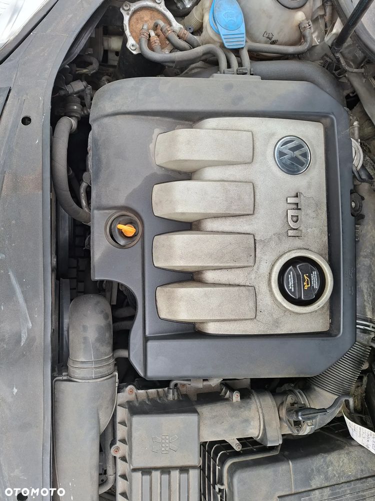Volkswagen Jetta 1.9 TDI Comfortline - 11