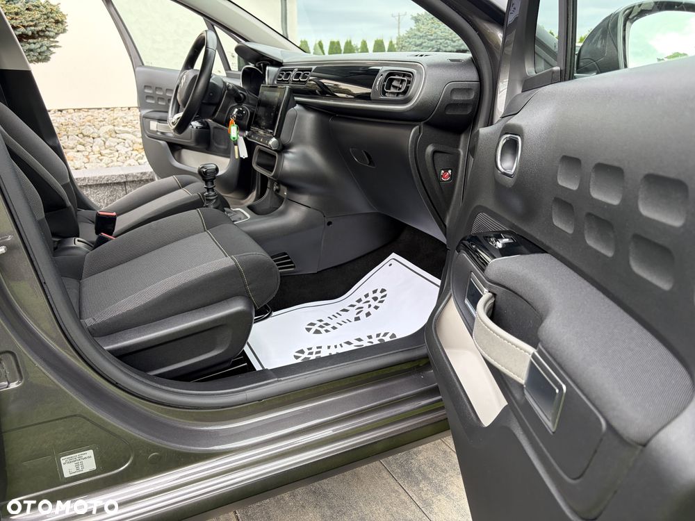Citroën C3 1.2 PureTech Shine S&S - 24