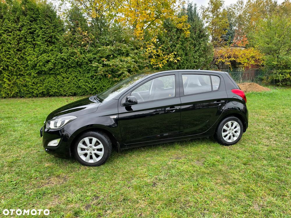 Hyundai I20 2013 photo 2