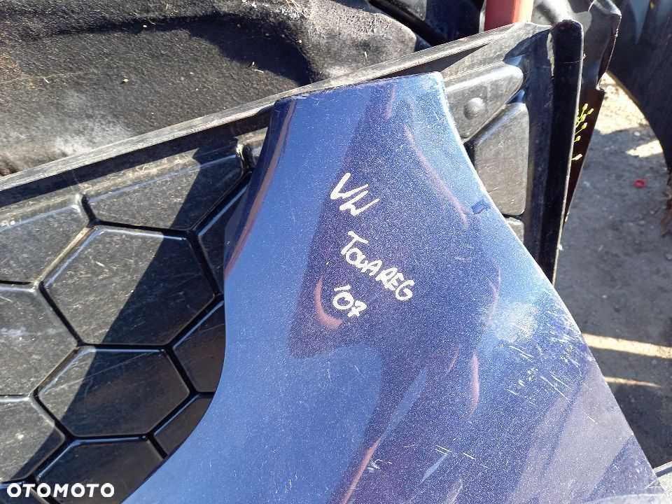 Błotnik lewy przód przedni Volkswagen Touareg 07r FL - 7