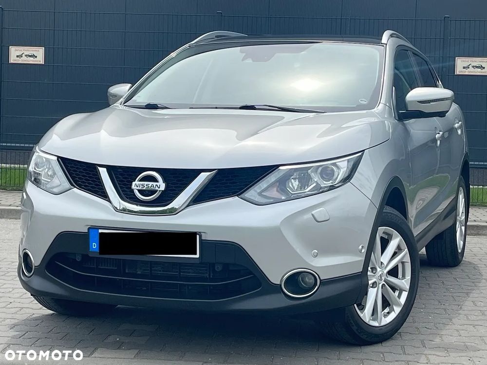Nissan Qashqai 1.6 dCi Xtronic TEKNA+ - 1