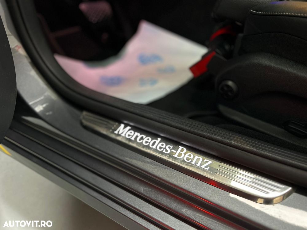 Mercedes-Benz E - 10