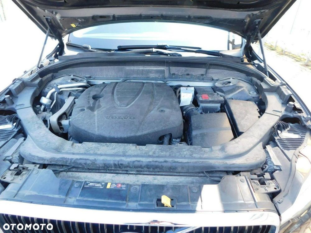 Volvo XC 60 D3 Momentum Pro - 21