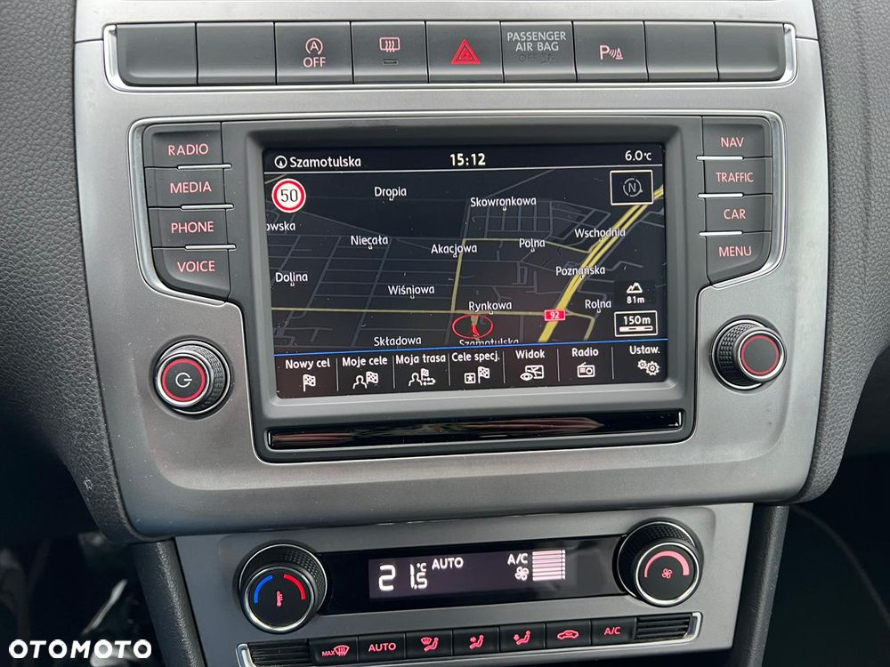 Volkswagen Polo 1.2 TSI Blue Motion Technology Lounge - 12