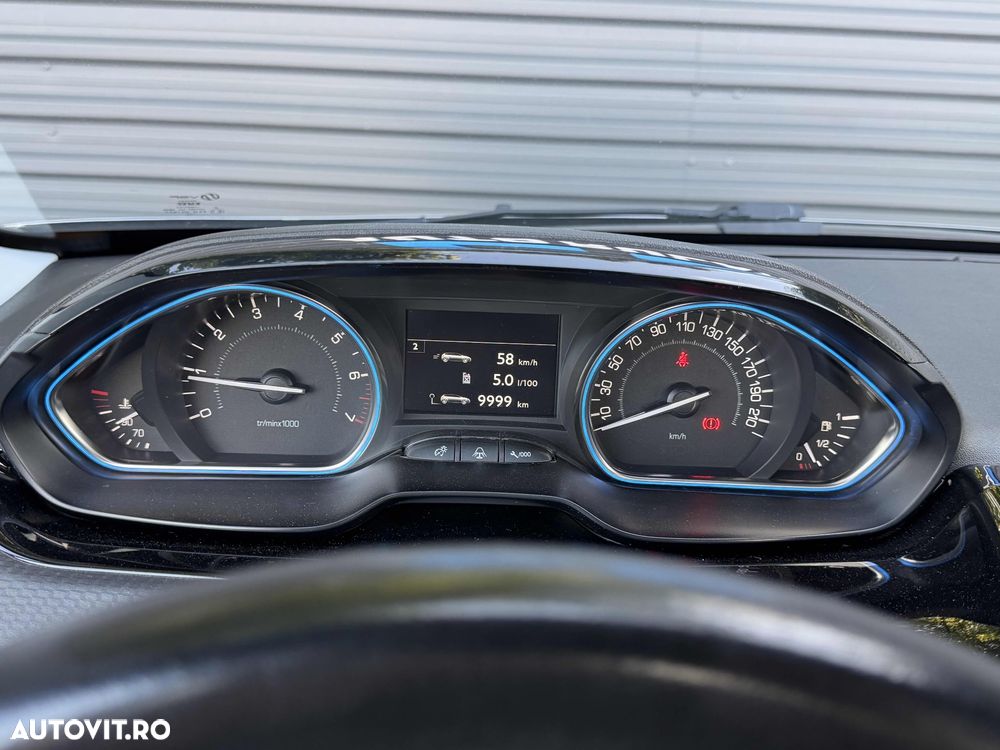 Peugeot 2008 PureTech 110 Stop&Start Allure - 18