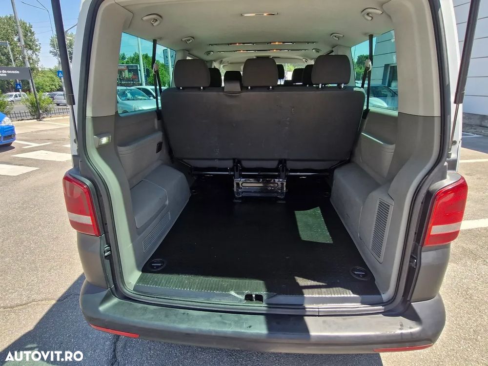 Volkswagen Caravelle - 5