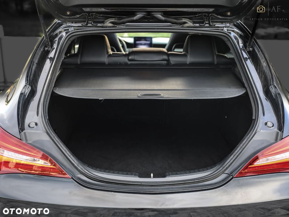Mercedes-Benz CLA 200 d 7G-DCT - 21
