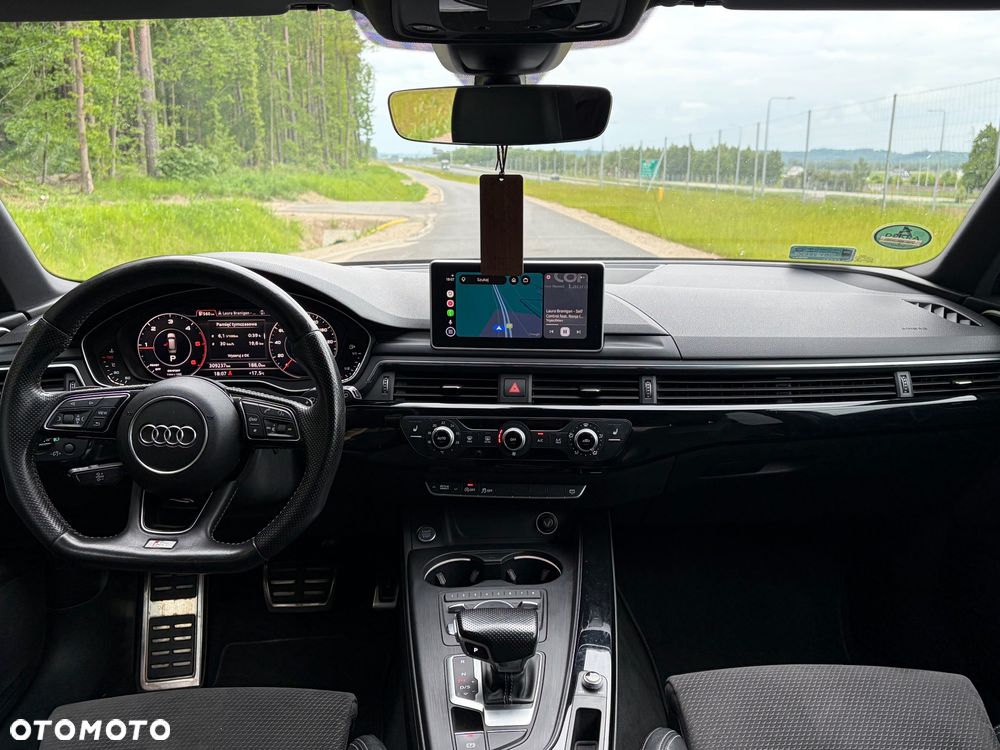 Audi A4 Avant - 11