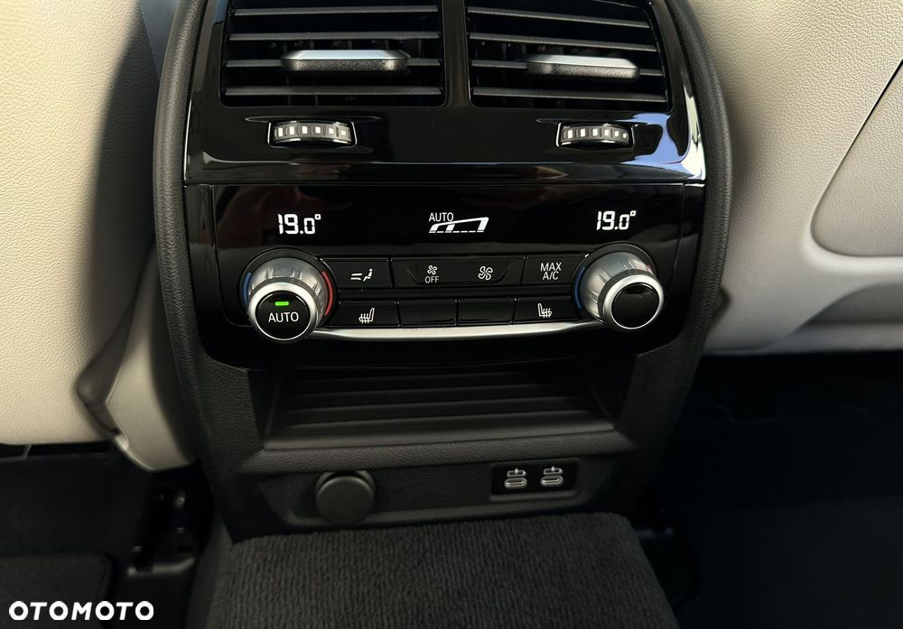 BMW Seria 5 540d xDrive mHEV sport - 23