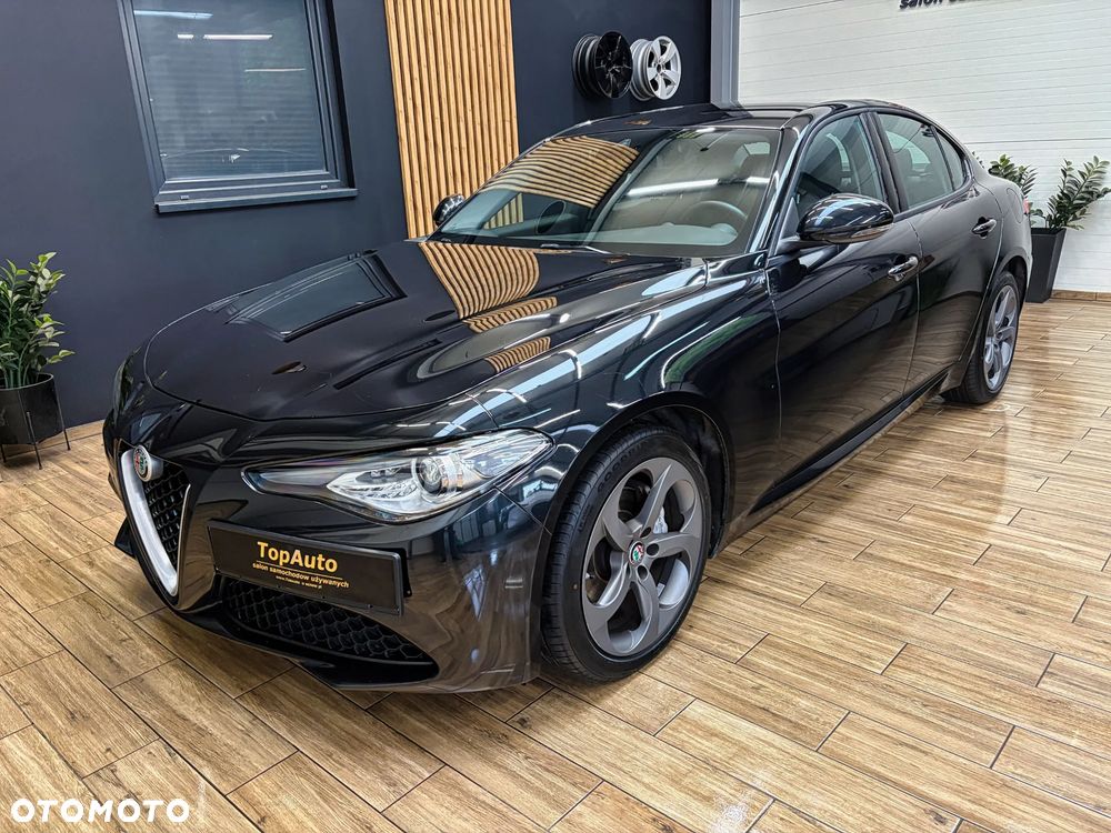 Alfa Romeo Giulia - 12