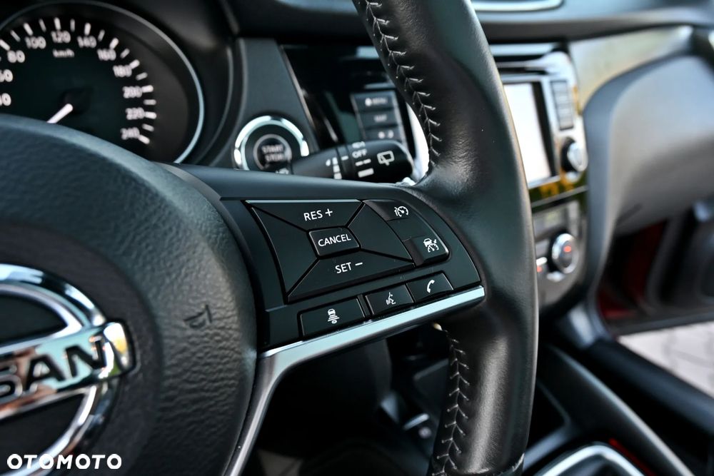 Nissan Qashqai 1.3 DIG-T N-Tec - 36