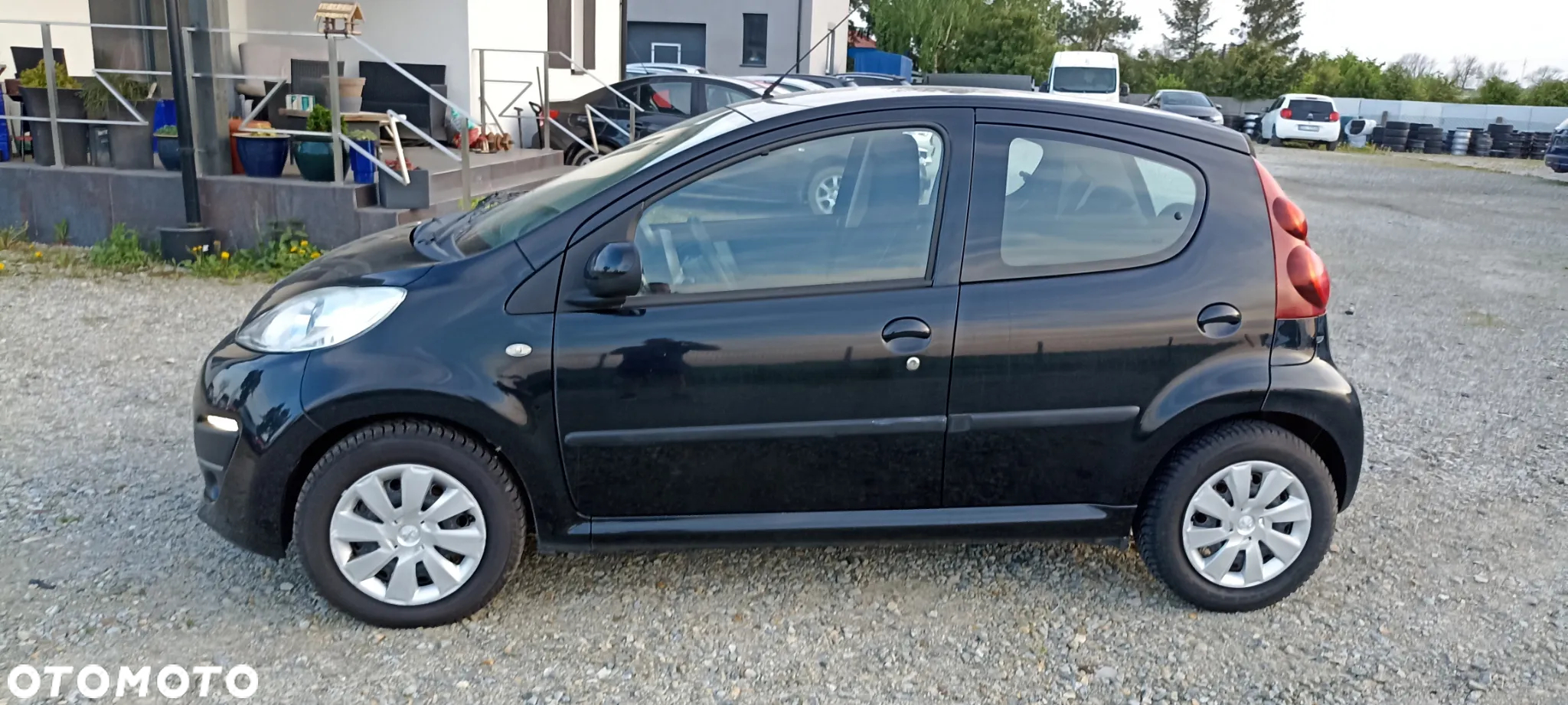 Peugeot 107 1.0 Happy - 9