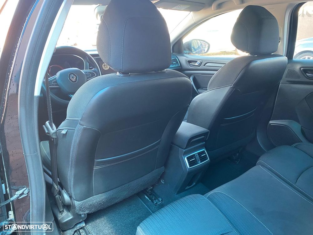 Renault Mégane Sport Tourer BLUE dCi 115 ZEN - 22