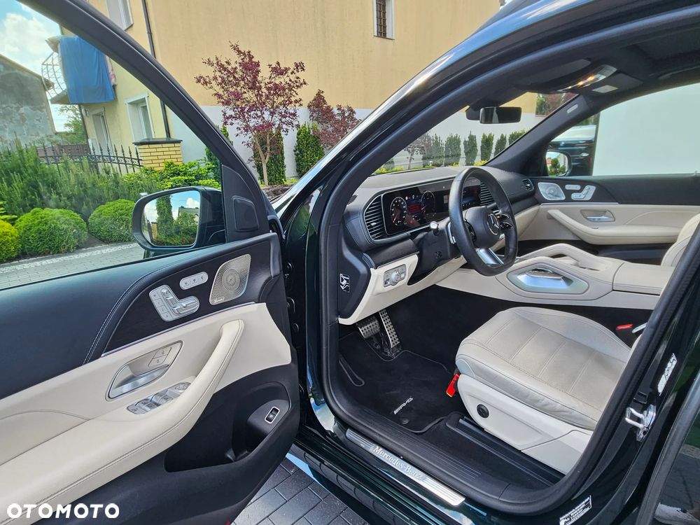 Mercedes-Benz GLS - 22