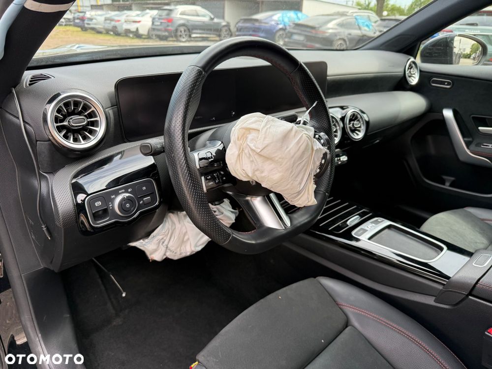 Mercedes-Benz Klasa A 250 E AMG Line 8G-DCT - 16