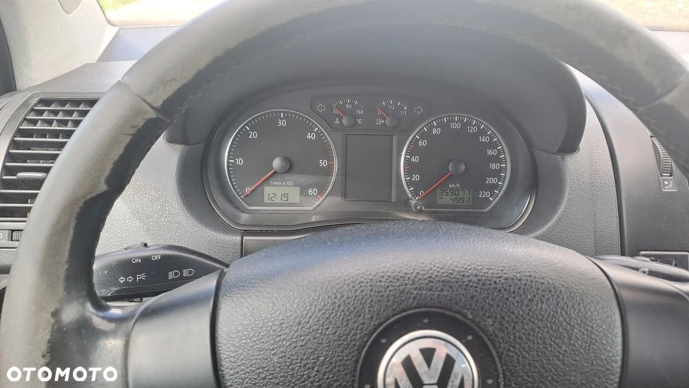 Volkswagen Polo 1.9 TDI - 16