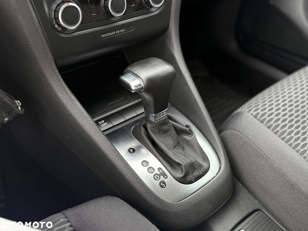 Volkswagen Golf 1.6 DSG Trendline - 17