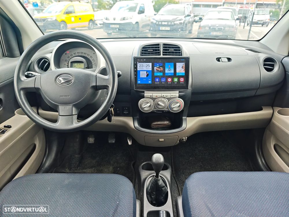 Daihatsu Sirion 1.0 AC - 6