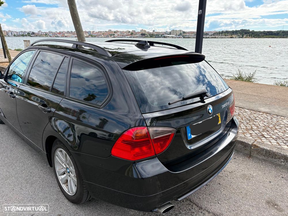 BMW 320 d Navigation - 3