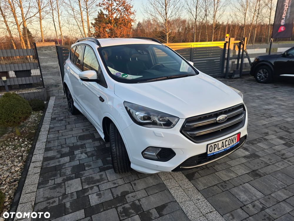 Ford Kuga 1.5 EcoBoost 2x4 ST-Line - 4