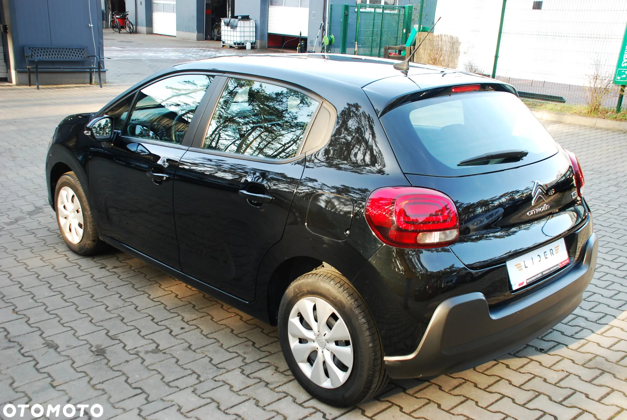 Citroën C3 1.2 PureTech Shine - 13
