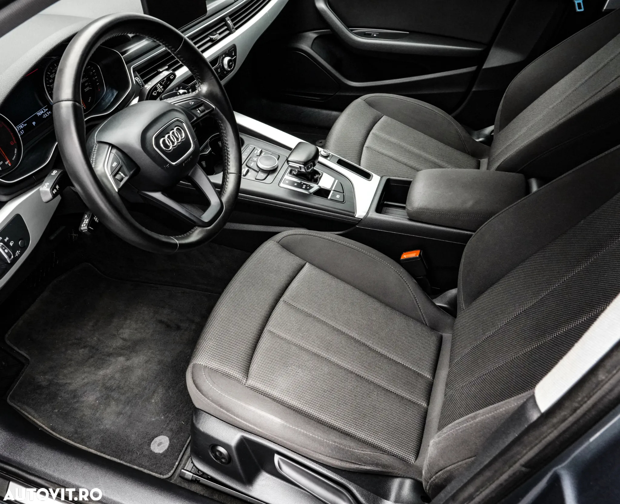 Audi A4 Avant 2.0 TDI S tronic Design - 9