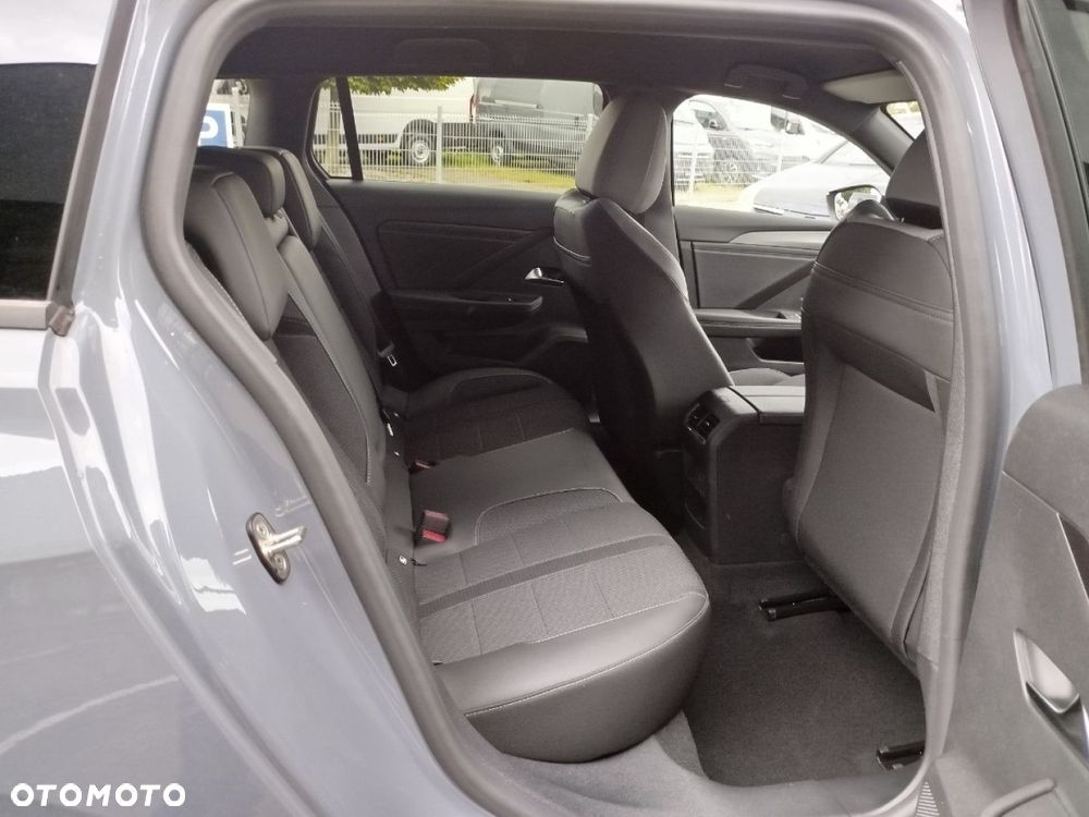 Opel Astra - 16