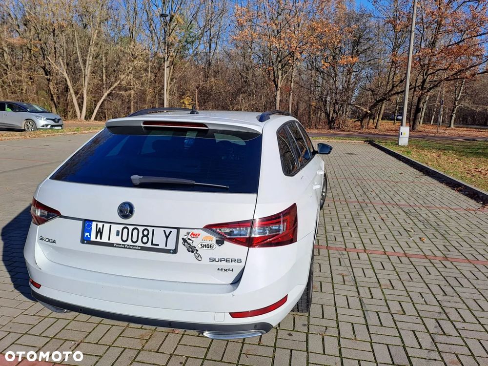 Skoda Superb 2.0 TDI 4x4 Sportline DSG - 4