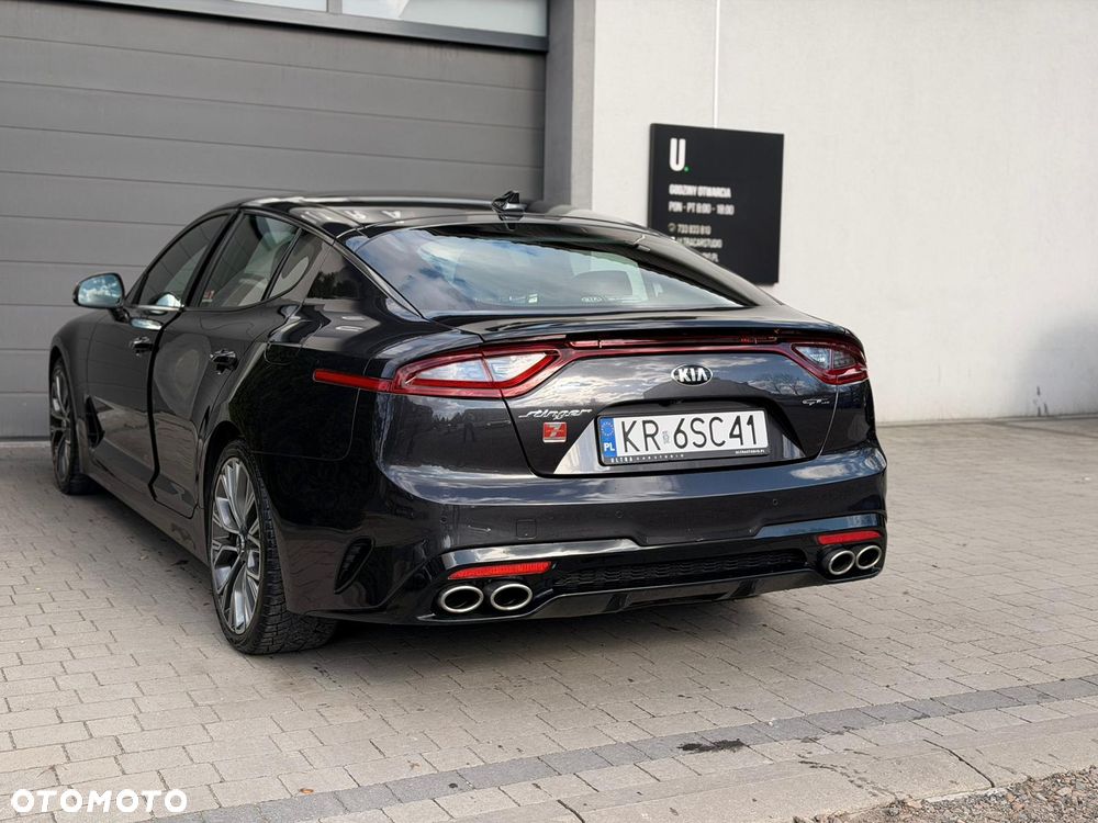 Kia Stinger 2.0 T-GDI GT Line - 4