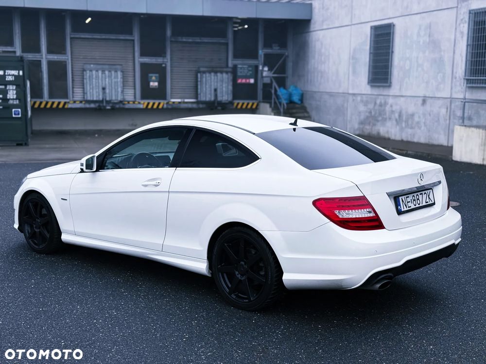 Mercedes-Benz Klasa C 180 BlueEFFICIENCY - 4