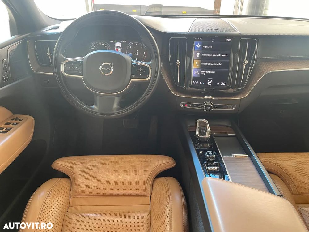 Volvo XC 60 B4 MHEV AWD Inscription - 14
