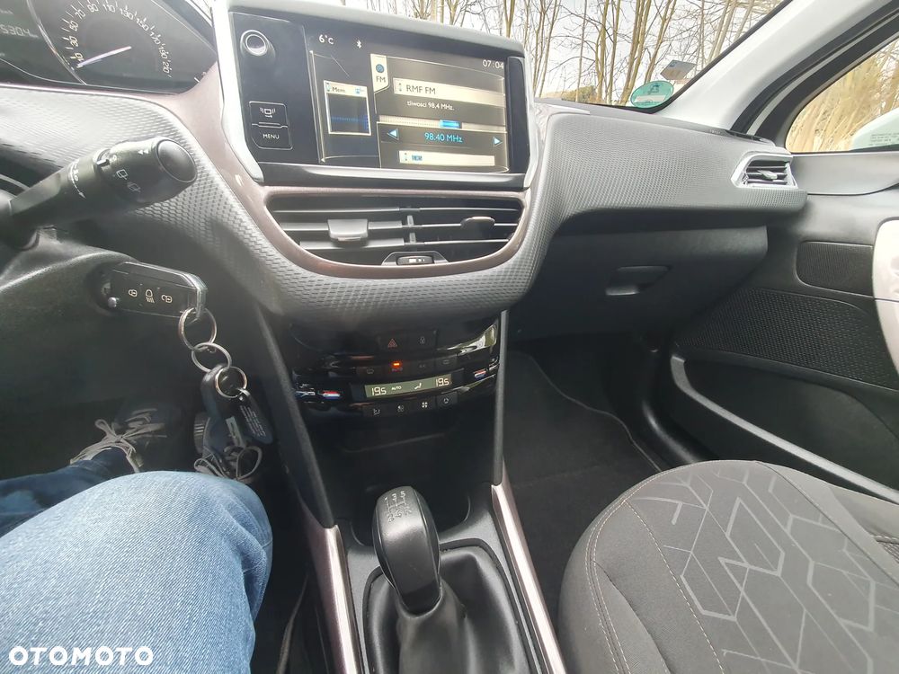 Peugeot 2008 1.6 e-HDi Active S&S - 18