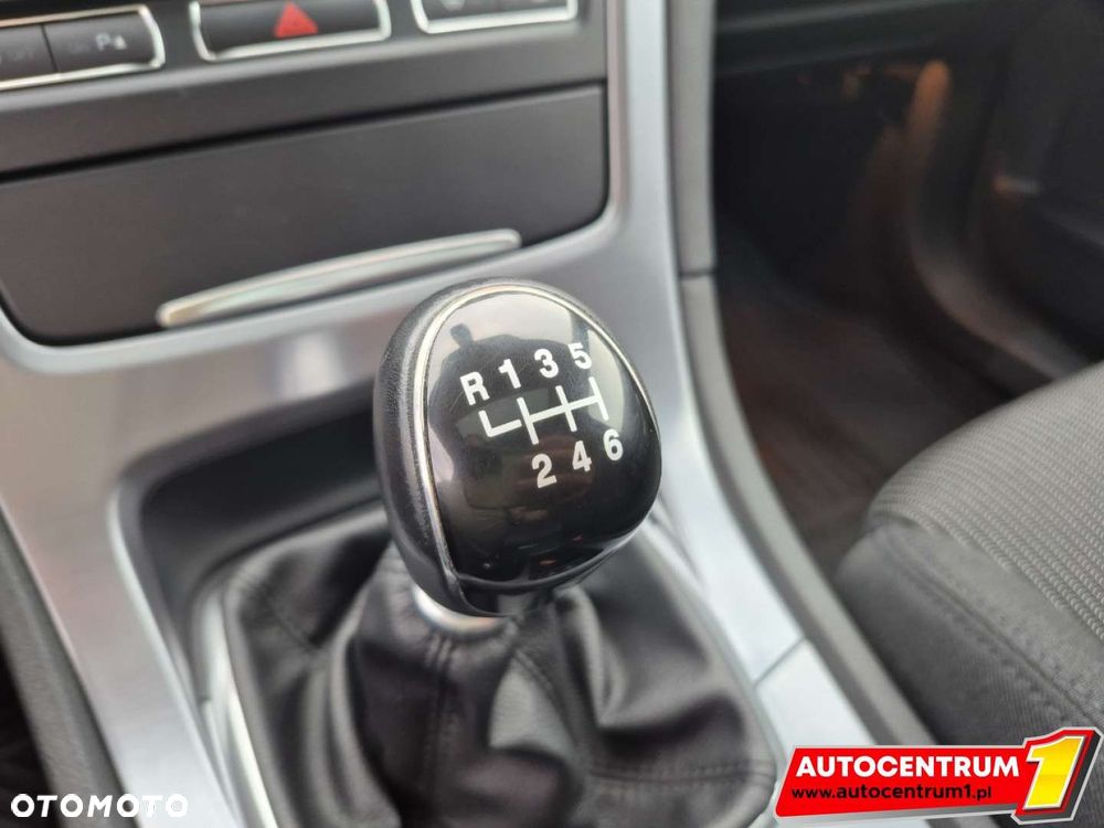 Ford Mondeo - 29